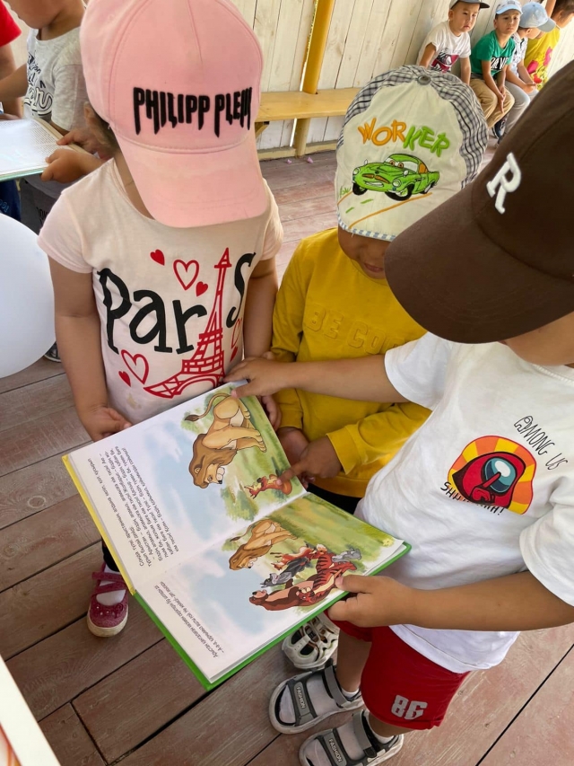 Оқушымен және мұғаліммен жыныстық қатынас (бейне)